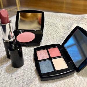 Lancome makeup set: Blush, Eyeshadows and lipstick.